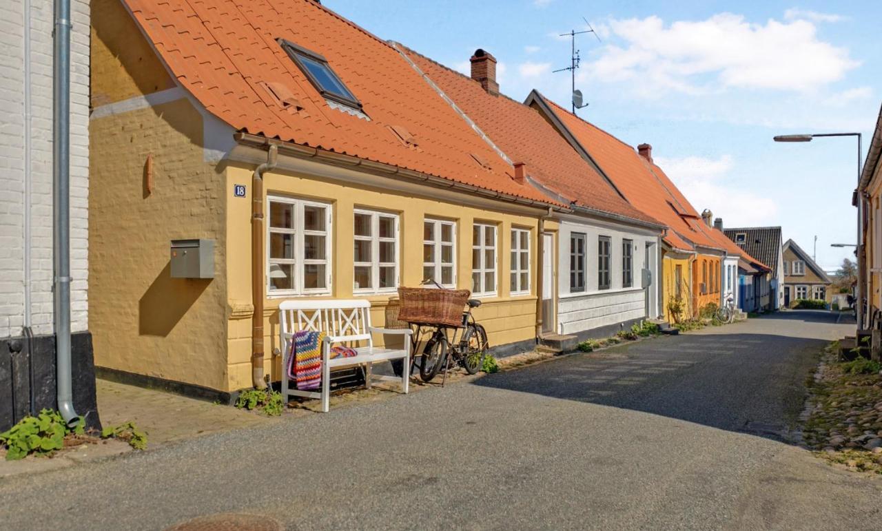 Hyggeligt Gammelt Fiskerhus I Marstalヴィラ エクステリア 写真